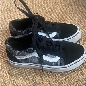 Toddler/Kids size 1 Vans Sneakers